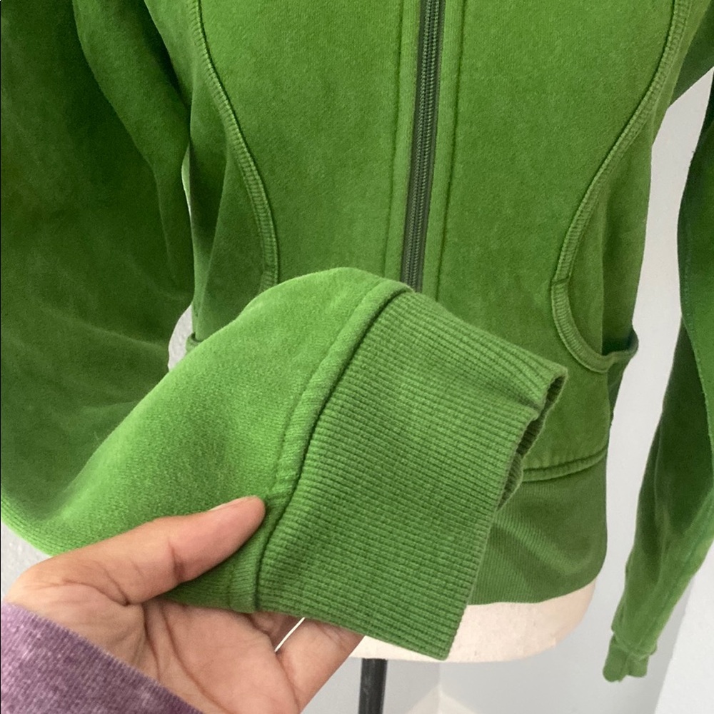 Lululemon Scuba Full Length Zipper Hooded Jacket - Picture 6 of 10